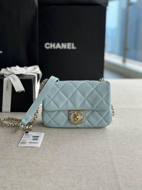 Chanel Handbags 640